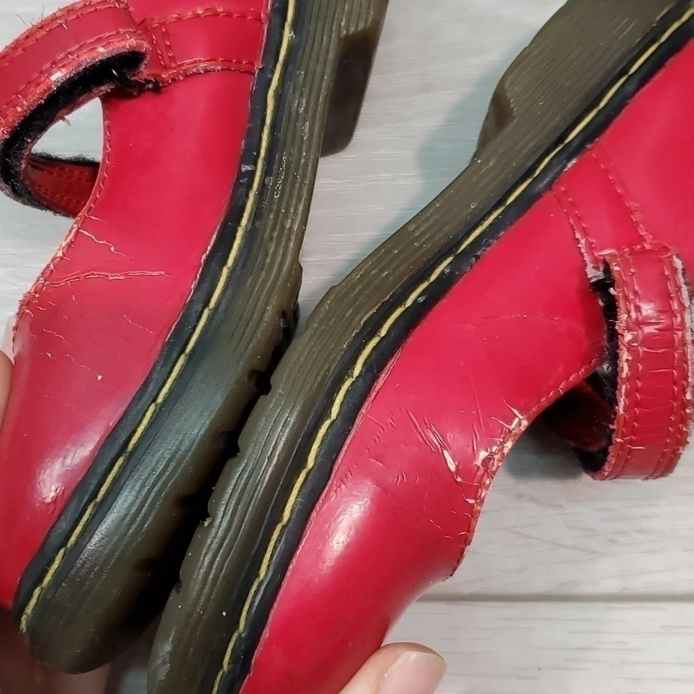 Dr.Martens Kids Girls Leather Red Tully Clogs shoes sz 9Toddler